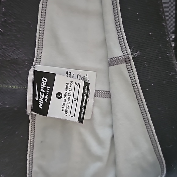 Nike Dri-Fit Leggings - Picture 5 of 7